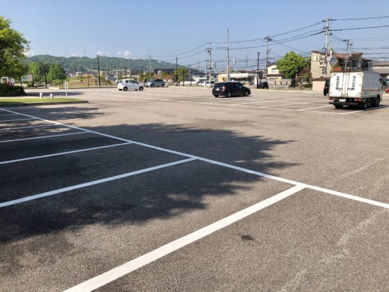 呉羽山公園 都市緑化植物園の駐車場