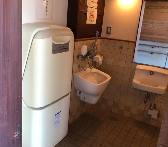 北代緑地のトイレその3