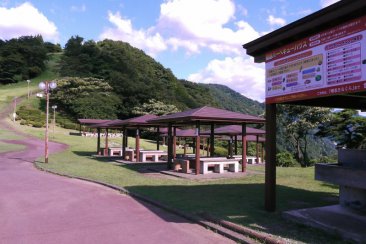 猿倉山森林公園バーベキューハウス